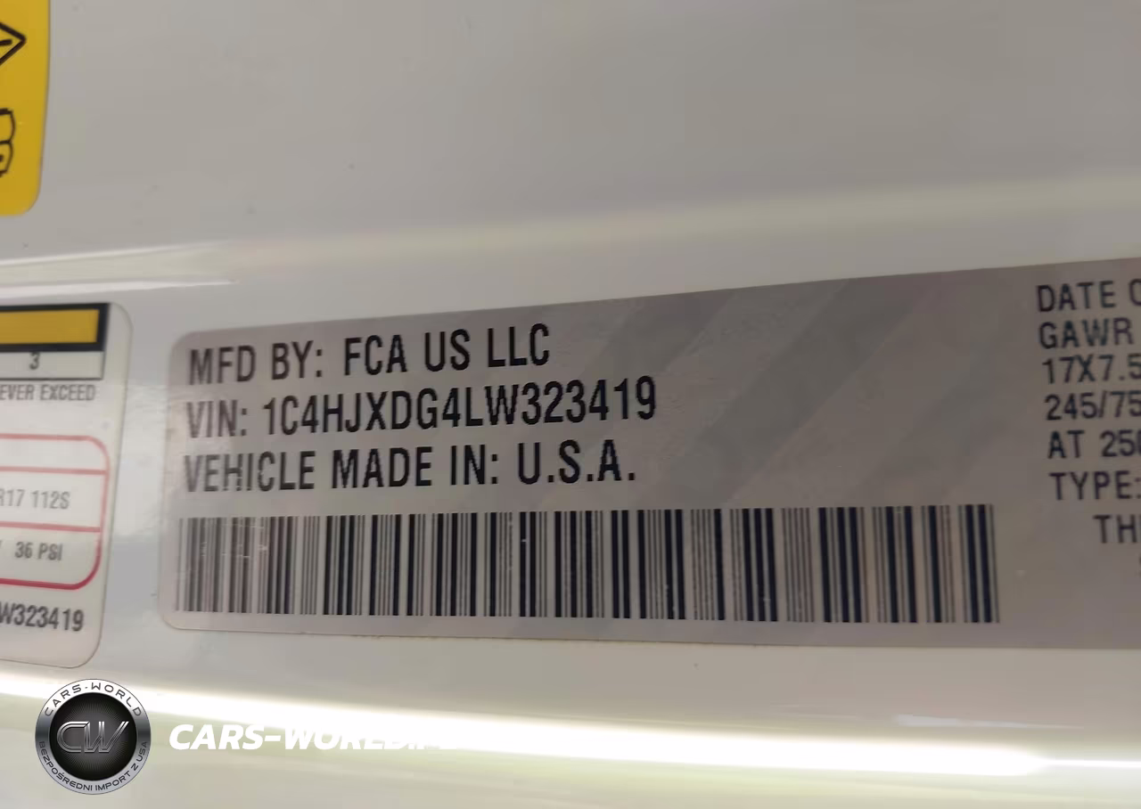 2020 Jeep Wrangler Unlimited Sport S 4X4 VIN:1C4HJXDG4LW323419 - 9