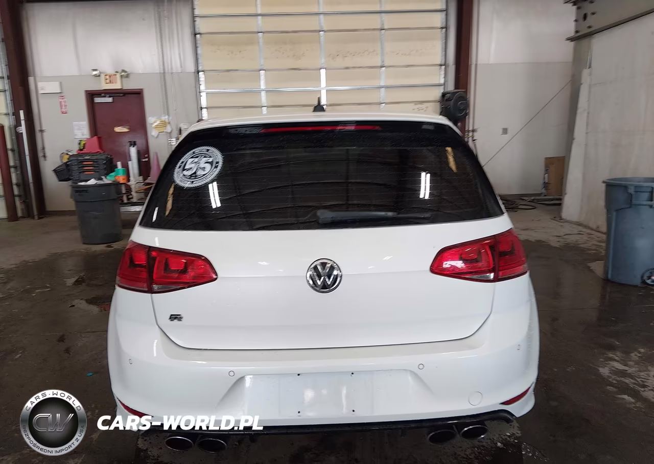 2017 Volkswagen Golf R 4-Door W-Dcc Navigation VIN:WVWWF7AU6HW171847 - 16