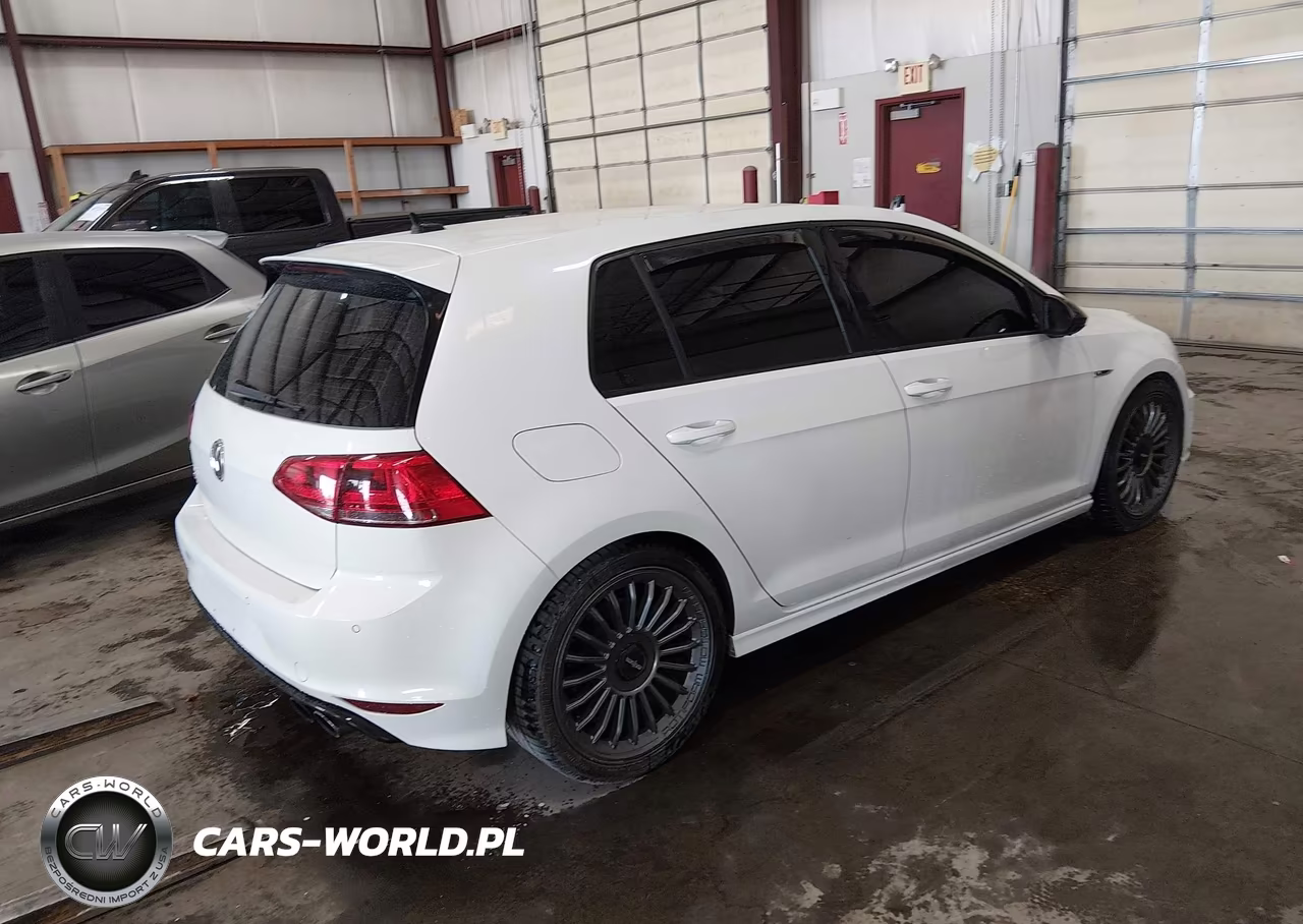 2017 Volkswagen Golf R 4-Door W-Dcc Navigation VIN:WVWWF7AU6HW171847 - 4