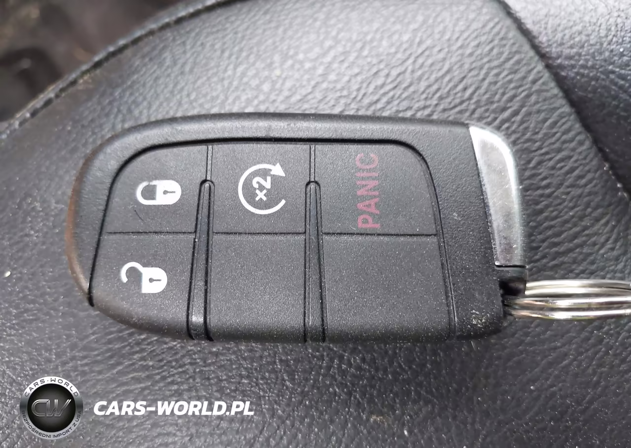 2018 Jeep Compass Latitude 4X4 VIN:3C4NJDBB4JT255926 - 11