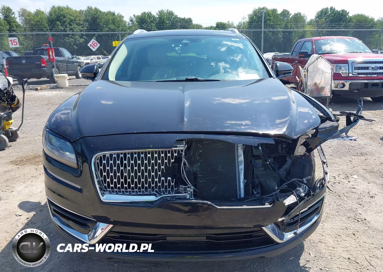 2020 Lincoln Nautilus Standard VIN:2LMPJ6J93LBL30567 - 13