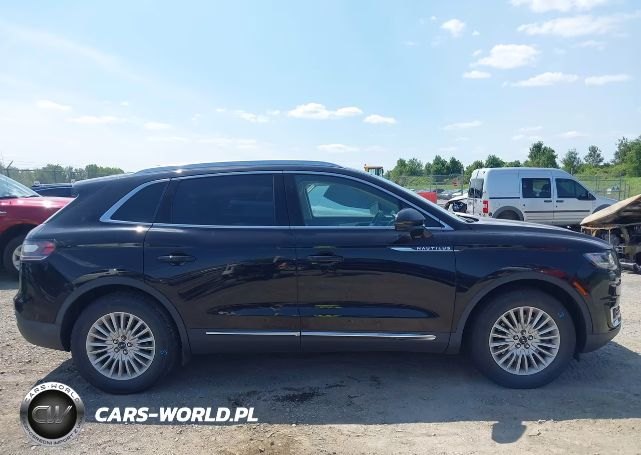 2020 Lincoln Nautilus Standard VIN:2LMPJ6J93LBL30567 - 14