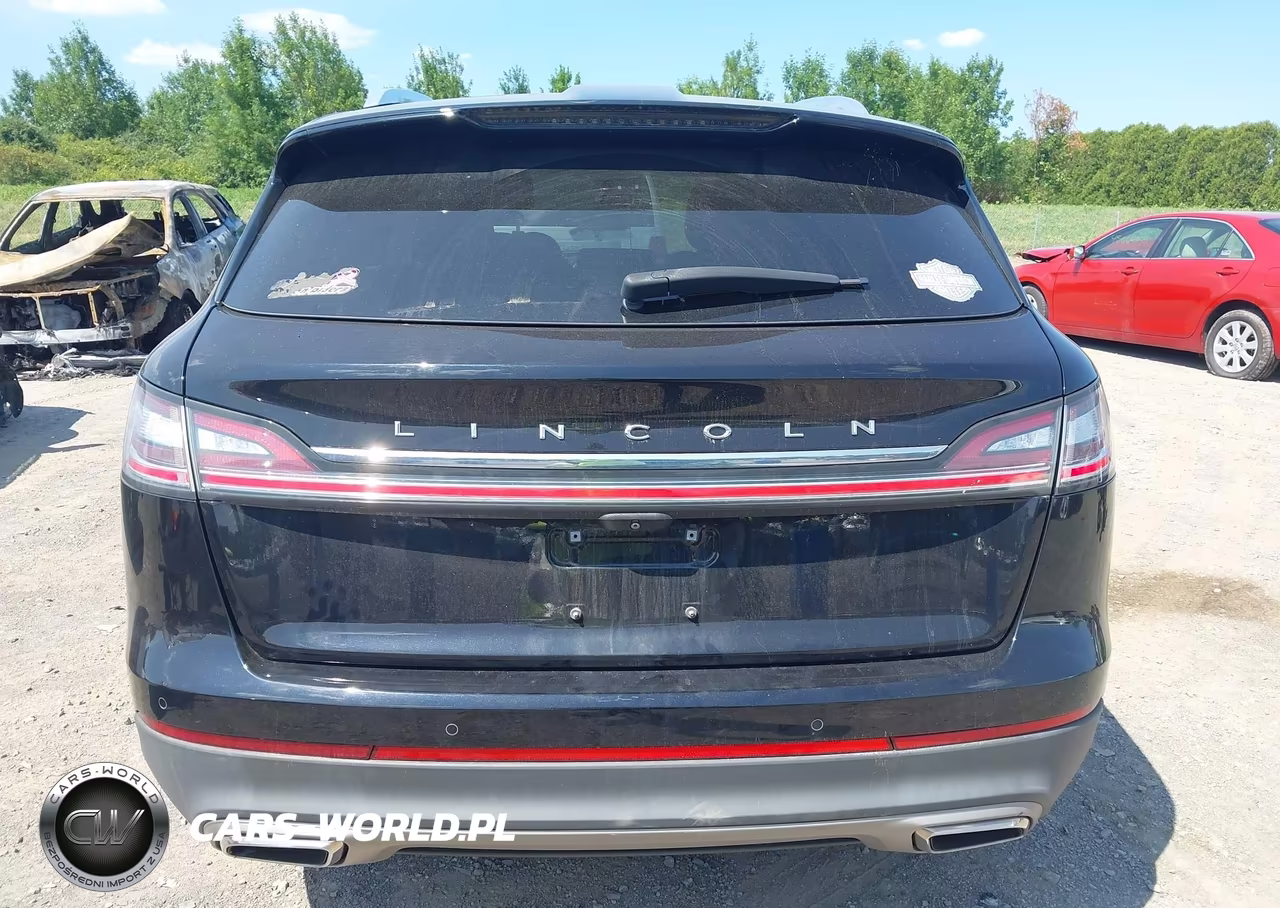 2020 Lincoln Nautilus Standard VIN:2LMPJ6J93LBL30567 - 17