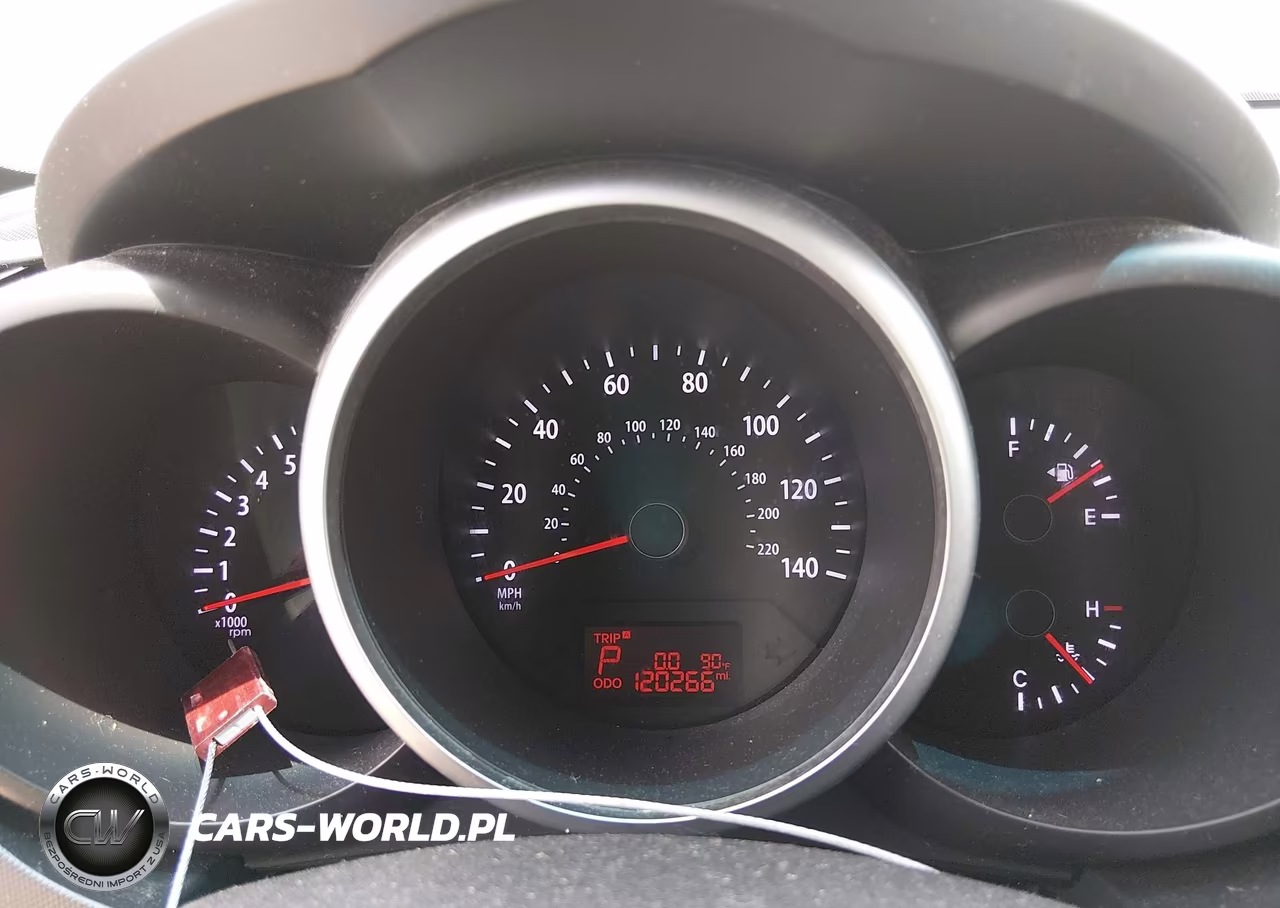 2012 Kia Soul + VIN:KNDJT2A60C7415079 - 7