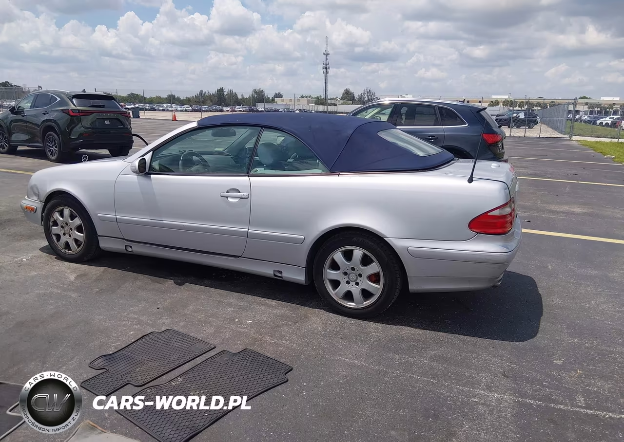 2003 Mercedes-Benz Clk 320 VIN:WDBLK65G03T130460 - 3