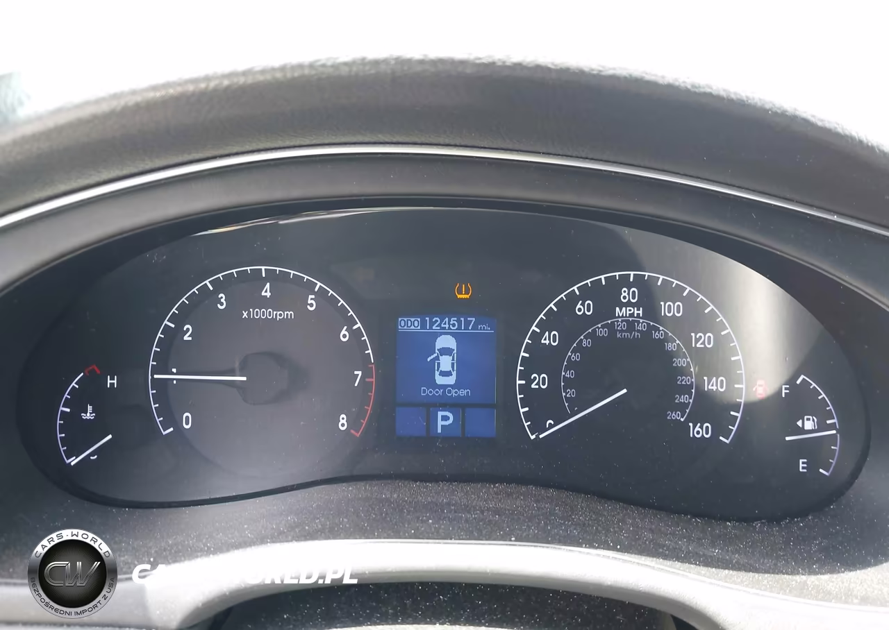2014 Hyundai Genesis 3.8 VIN:KMHGC4DD3EU265419 - 7