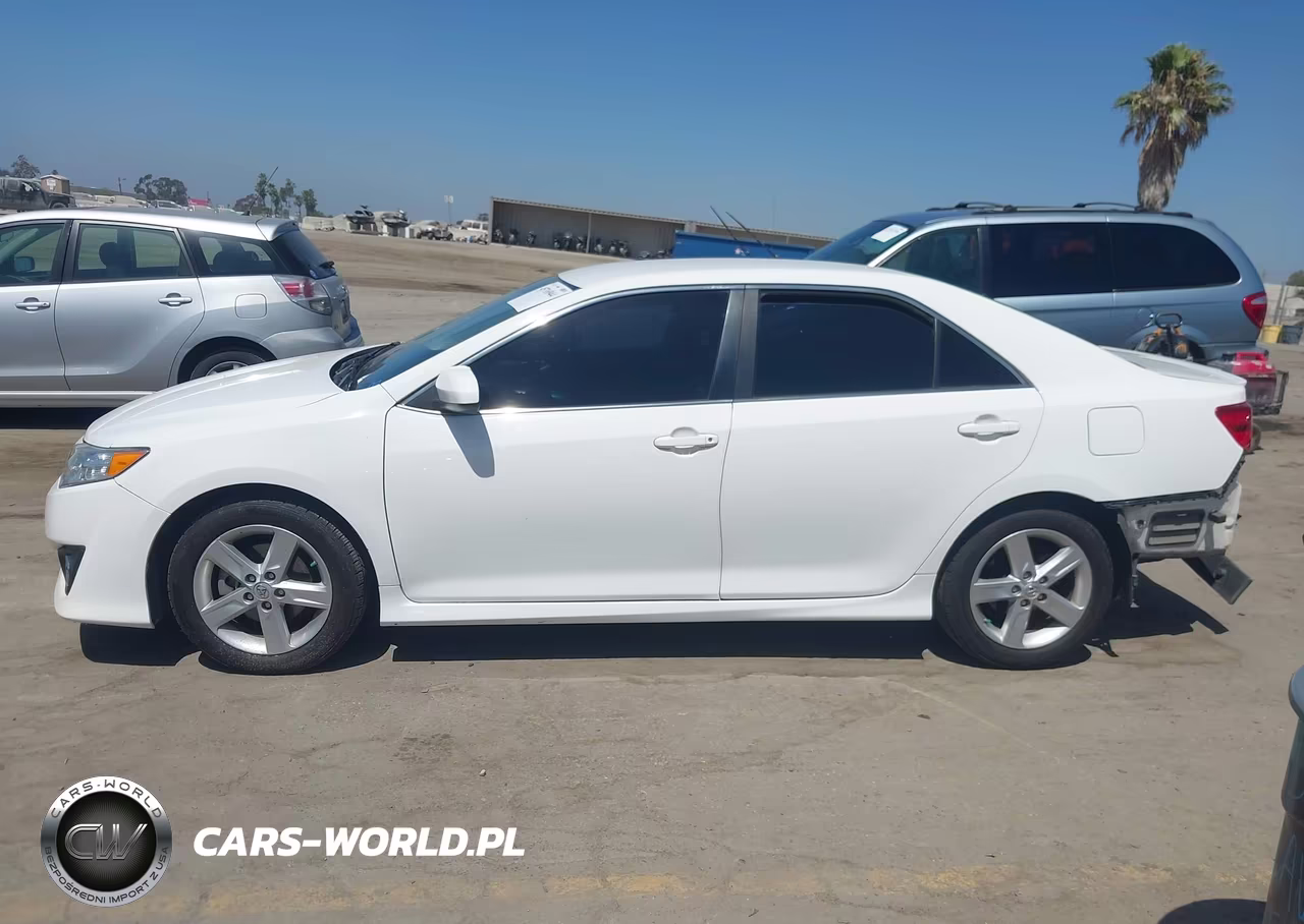 2013 Toyota Camry Se VIN:4T1BF1FK4DU280828 - 15