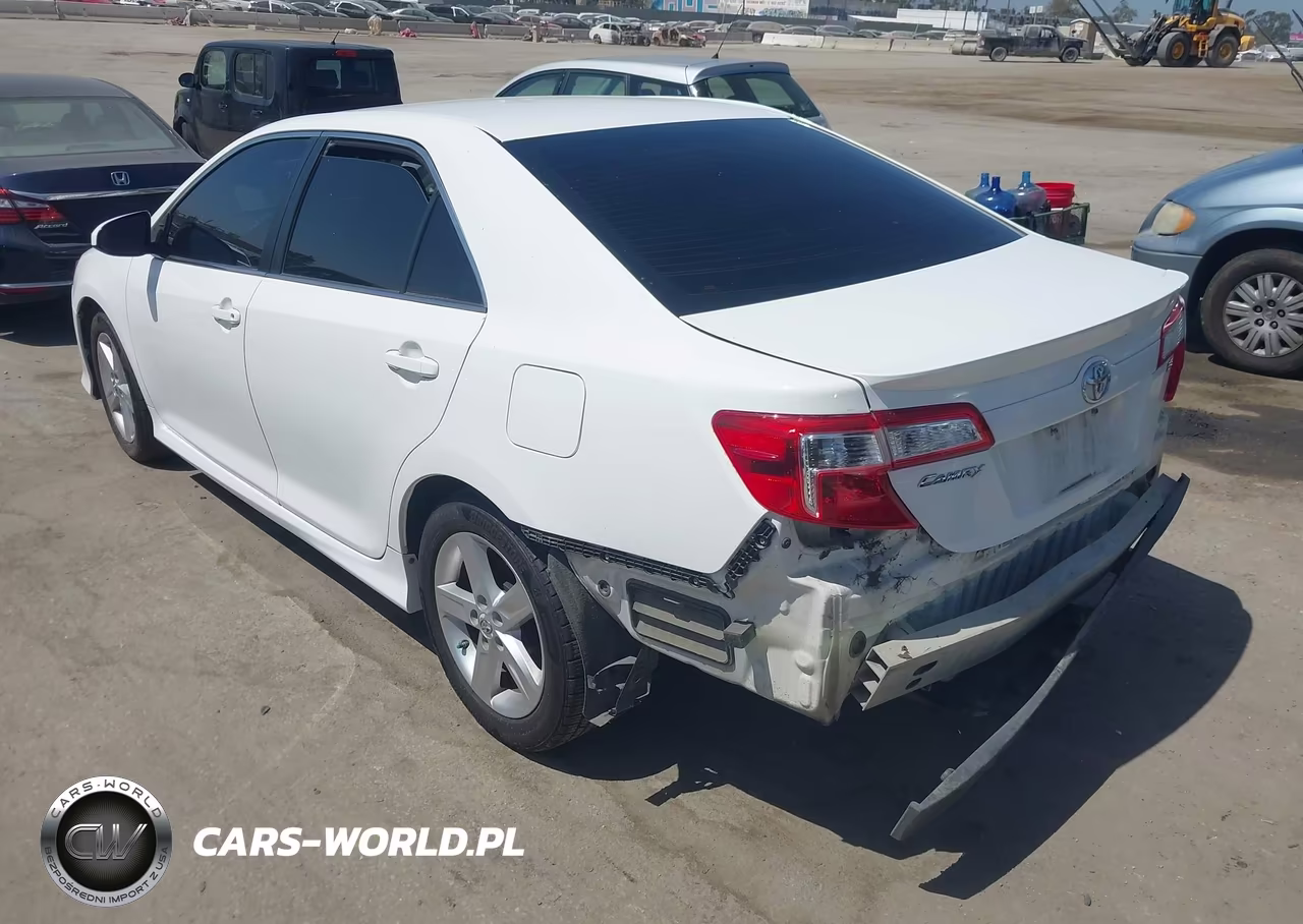 2013 Toyota Camry Se VIN:4T1BF1FK4DU280828 - 3