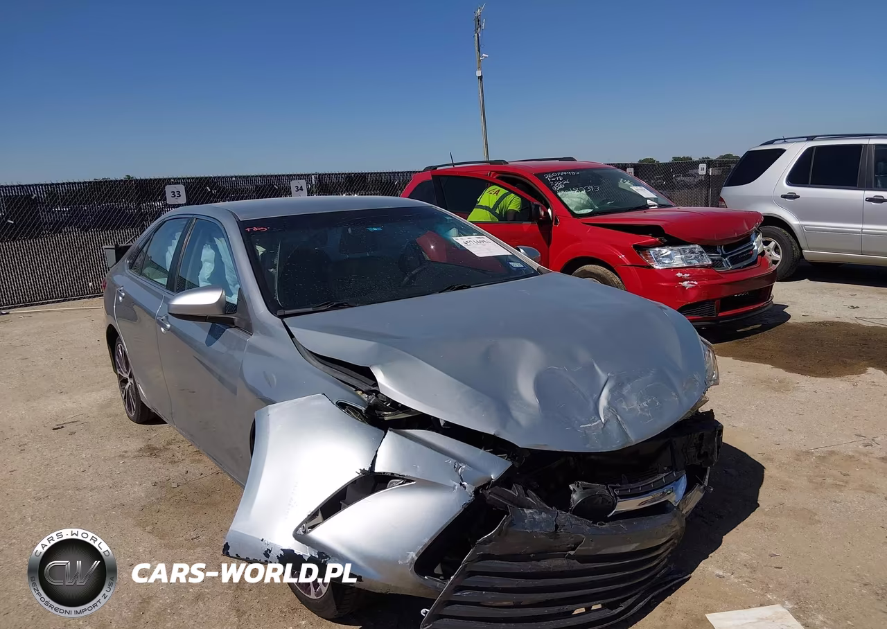 2017 Toyota Camry Le – zdjęcie 1 z 16