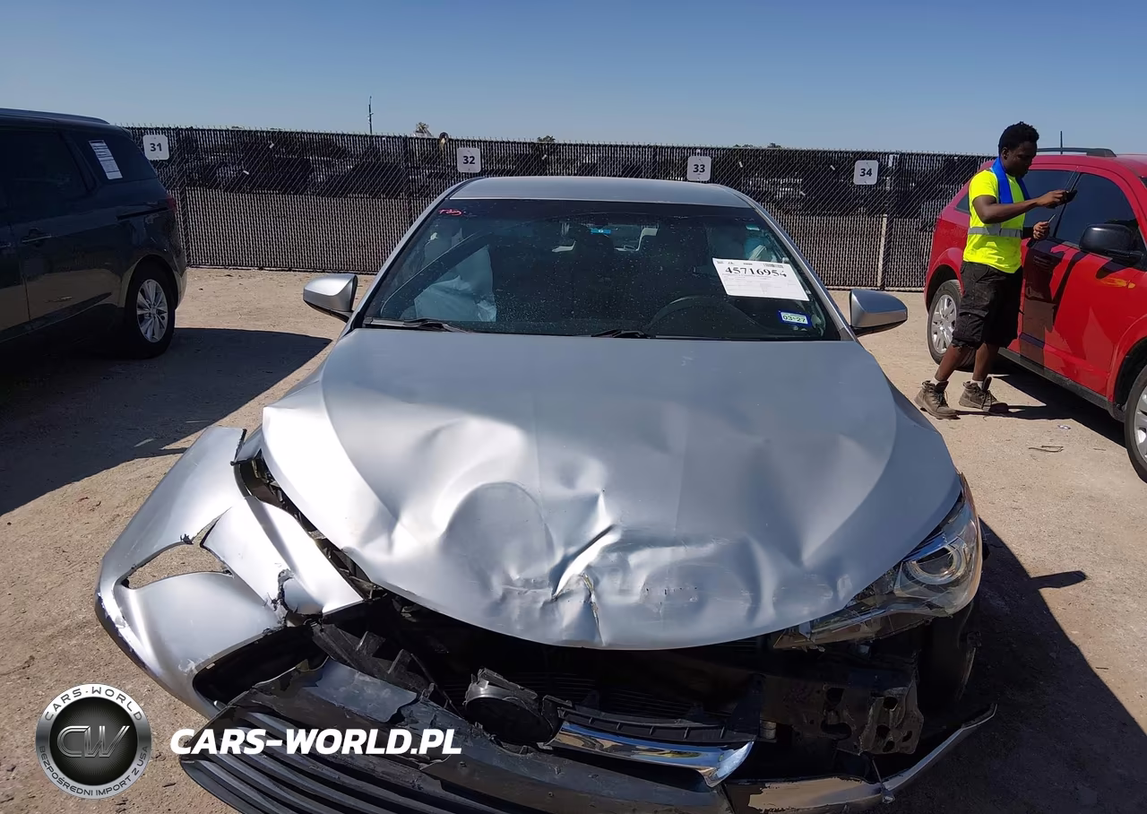 2017 Toyota Camry Le VIN:4T1BF1FK0HU645057 - 12