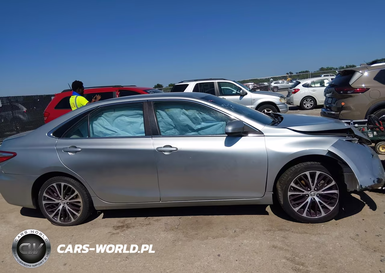 2017 Toyota Camry Le VIN:4T1BF1FK0HU645057 - 13
