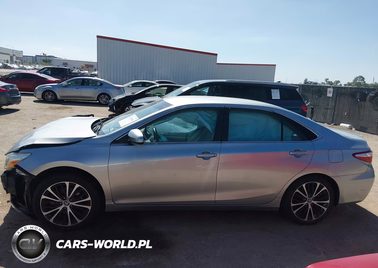 2017 Toyota Camry Le VIN:4T1BF1FK0HU645057 - 14