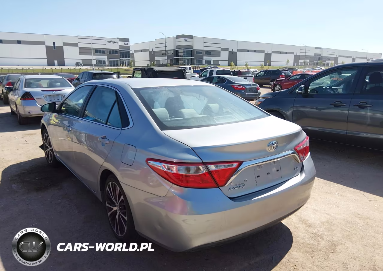 2017 Toyota Camry Le VIN:4T1BF1FK0HU645057 - 3