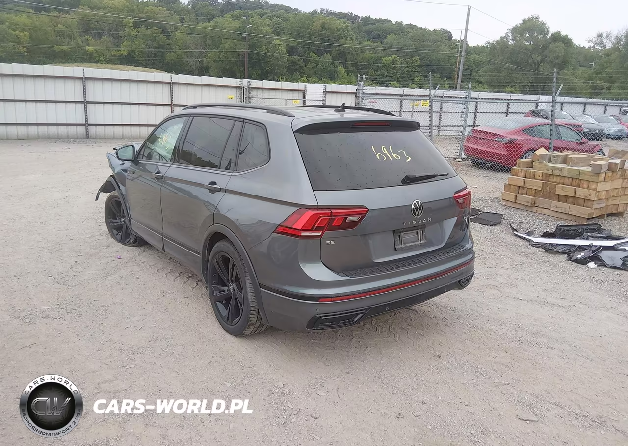 2024 Volkswagen Tiguan 2.0T Se R-Line Black VIN:3VV8B7AX0RM090540 - 3