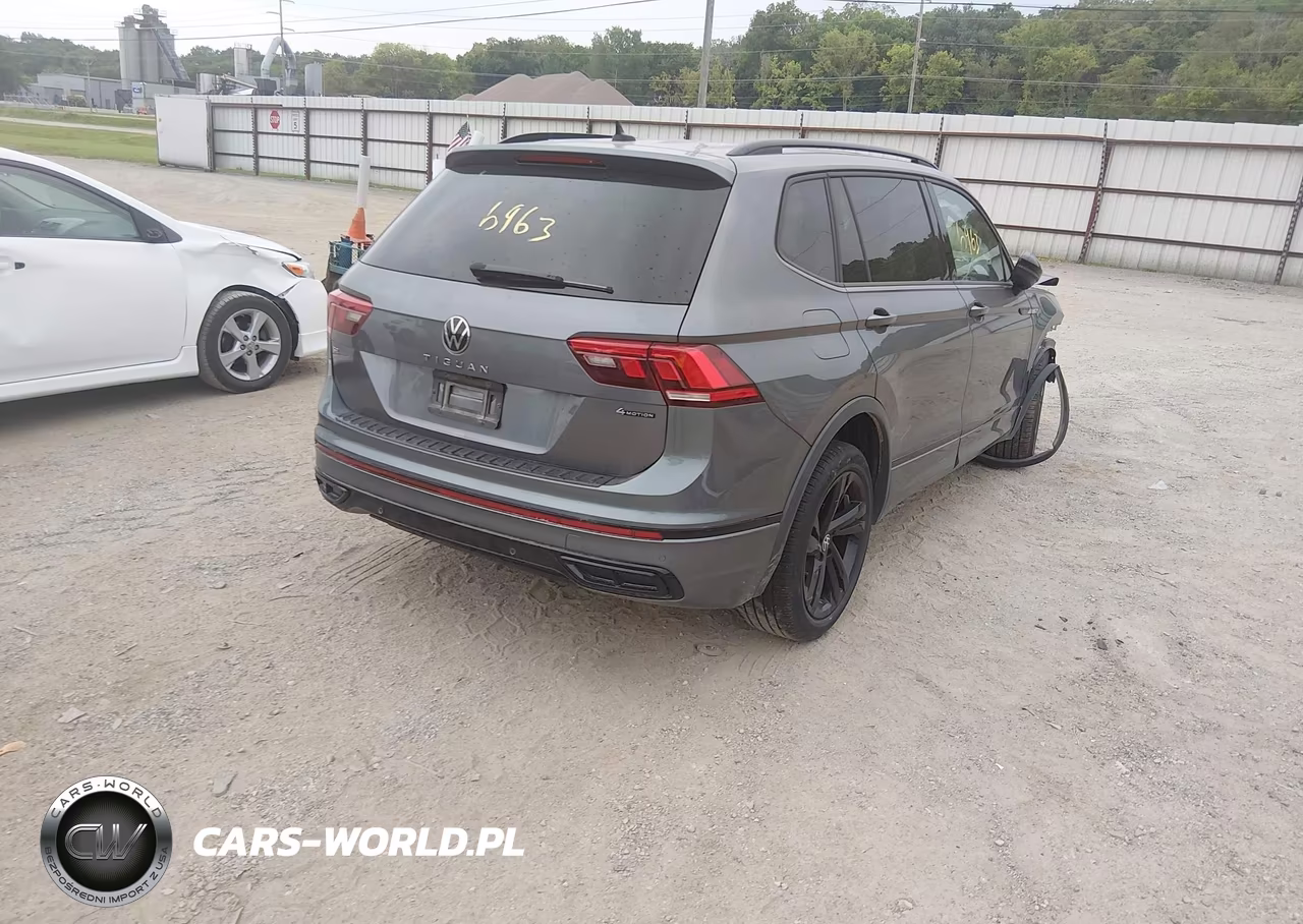 2024 Volkswagen Tiguan 2.0T Se R-Line Black VIN:3VV8B7AX0RM090540 - 4