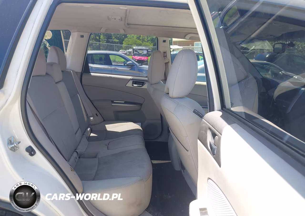 2012 Subaru Forester 2.5X Premium VIN:JF2SHBDCXCH454605 - 8