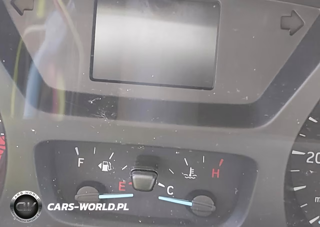2017 Ford Transit-150 VIN:1FTYE1YM8HKA10437 - 15