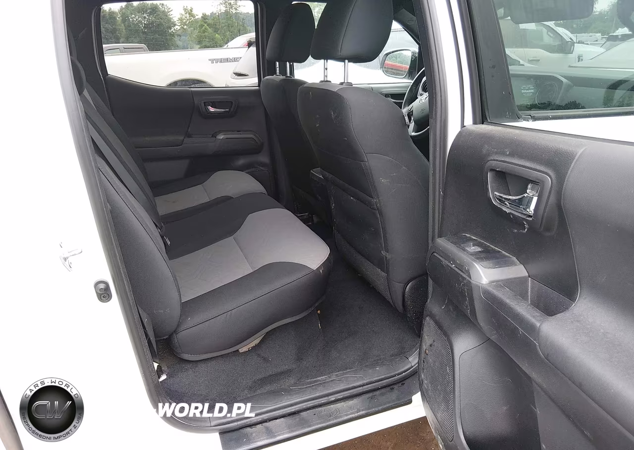 2023 Toyota Tacoma Trd Off Road VIN:3TMCZ5AN6PM633815 - 8