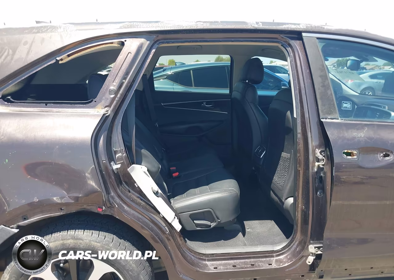 2016 Kia Sorento 2.0T Ex VIN:5XYPHDA1XGG018046 - 8