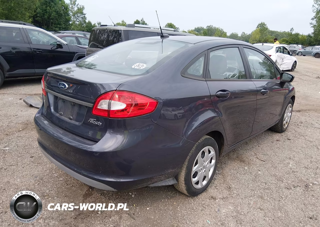 2013 Ford Fiesta Se VIN:3FADP4BJ7DM175946 - 4