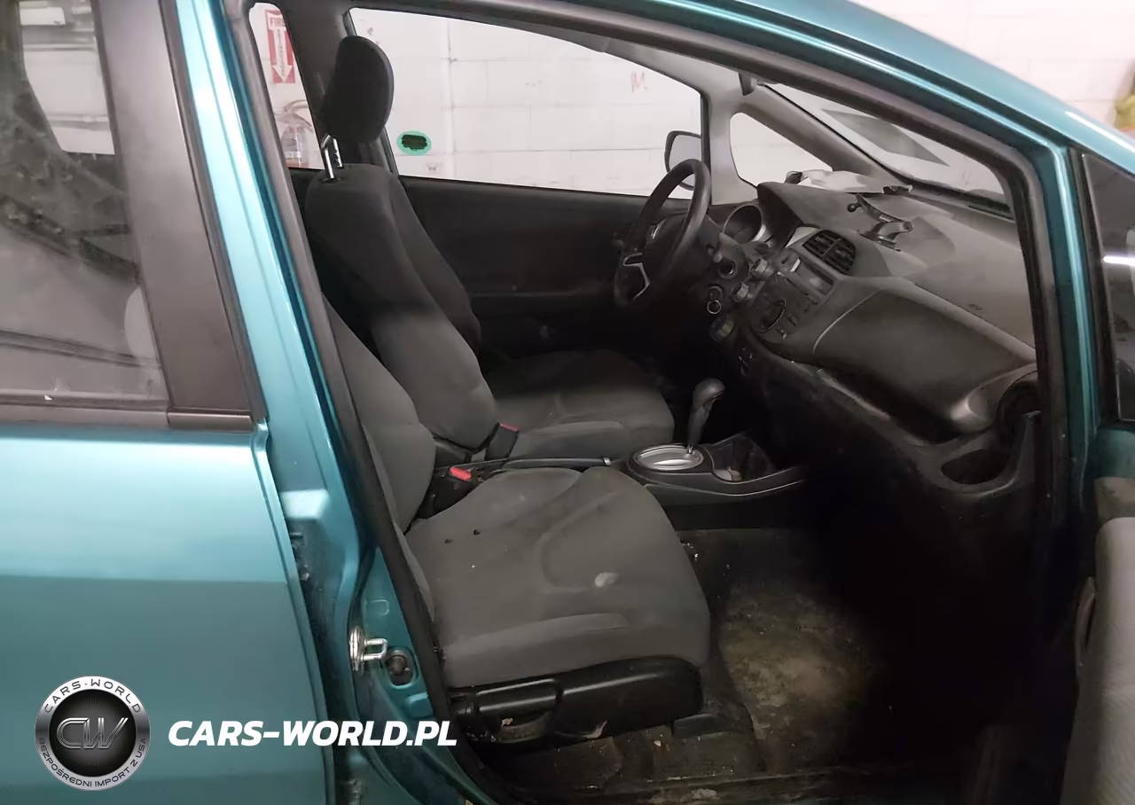 2012 Honda Fit VIN:JHMGE8H37CC021376 - 5