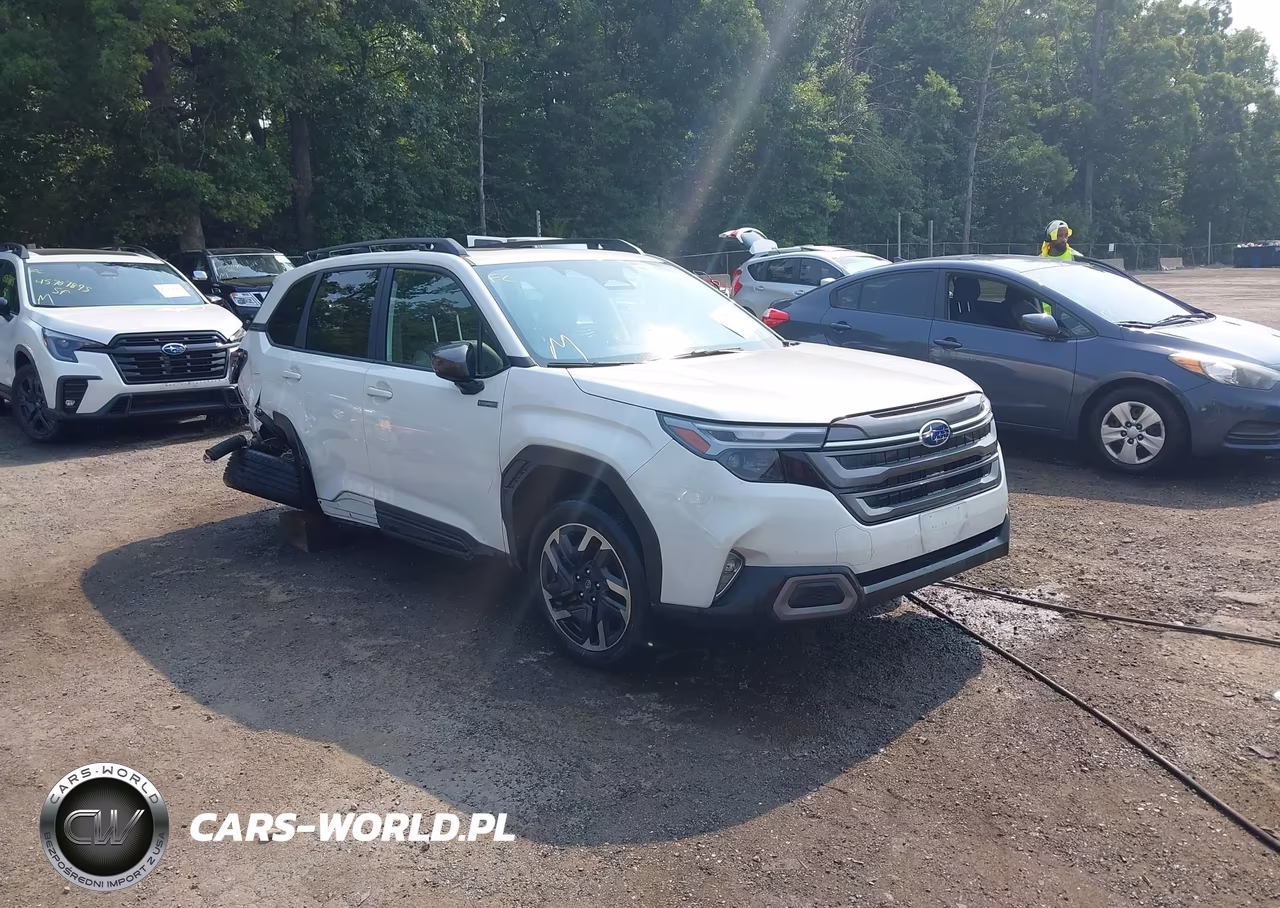 2025 Subaru Forester Limited Hybrid – zdjęcie 1 z 16
