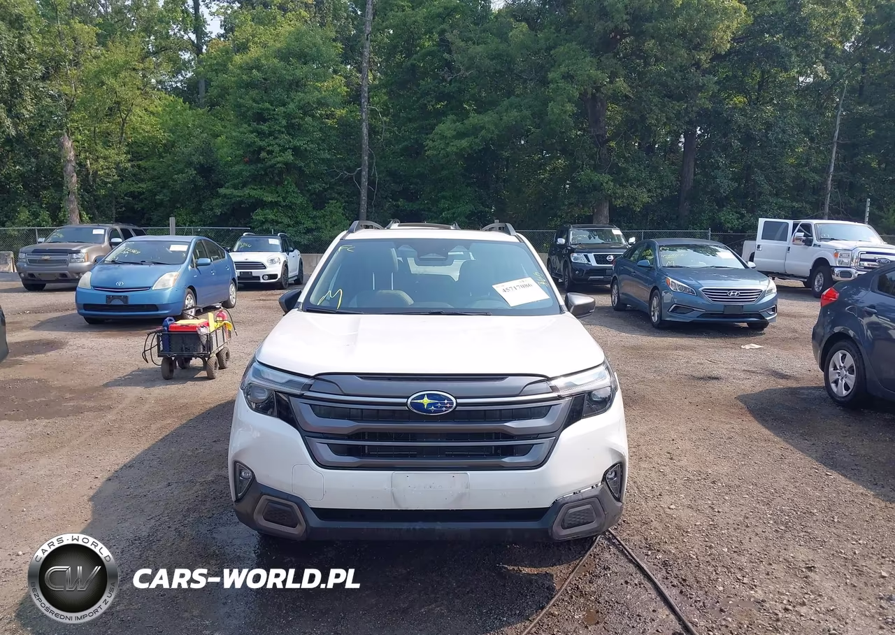 2025 Subaru Forester Limited Hybrid VIN:JF2SLSRD9SH409783 - 12