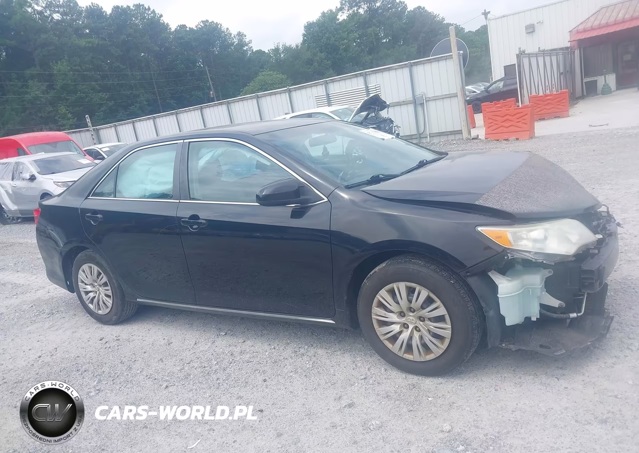 2014 Toyota Camry Le VIN:4T1BF1FK8EU435706 - 13
