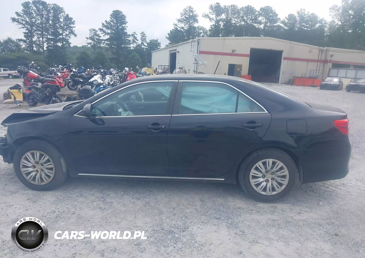 2014 Toyota Camry Le VIN:4T1BF1FK8EU435706 - 14