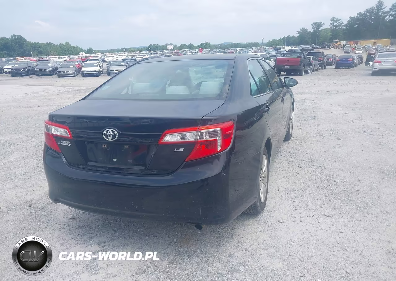 2014 Toyota Camry Le VIN:4T1BF1FK8EU435706 - 4