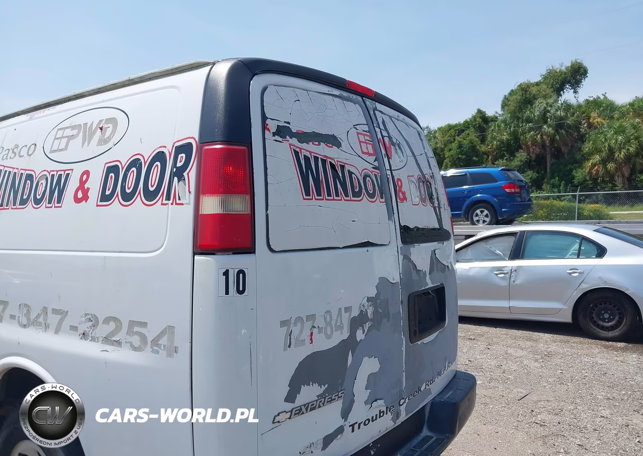 2010 Chevrolet Express 1500 Work Van VIN:1GCUGADX3A1121935 - 6