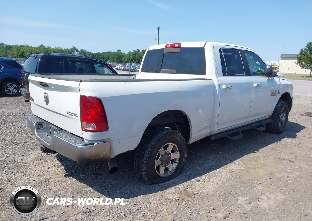 2013 Ram 2500 Big Horn VIN:3C6UR5DL5DG612583 - 4