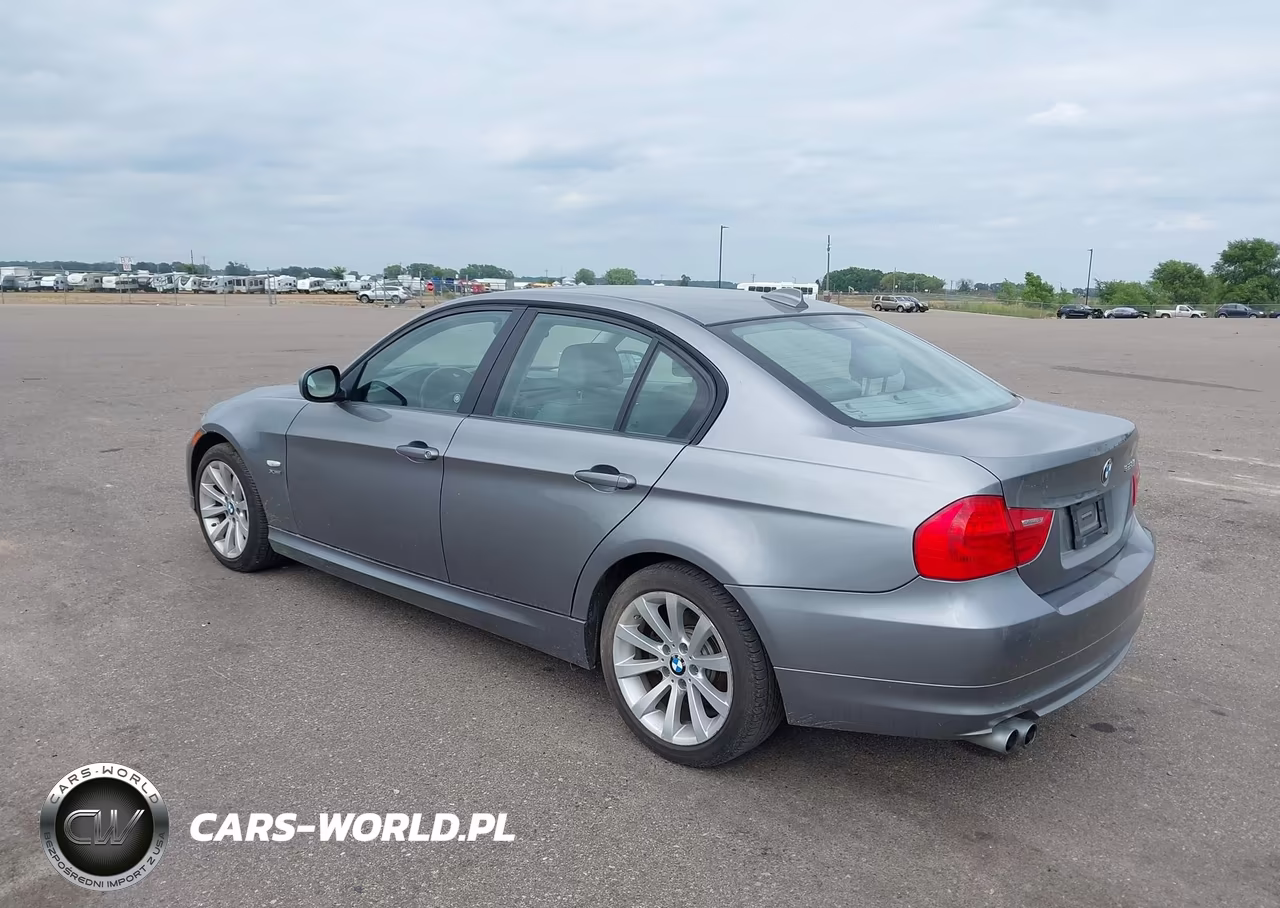 BMW 328I VIN:WBAPK7G58BNN78269 - 3