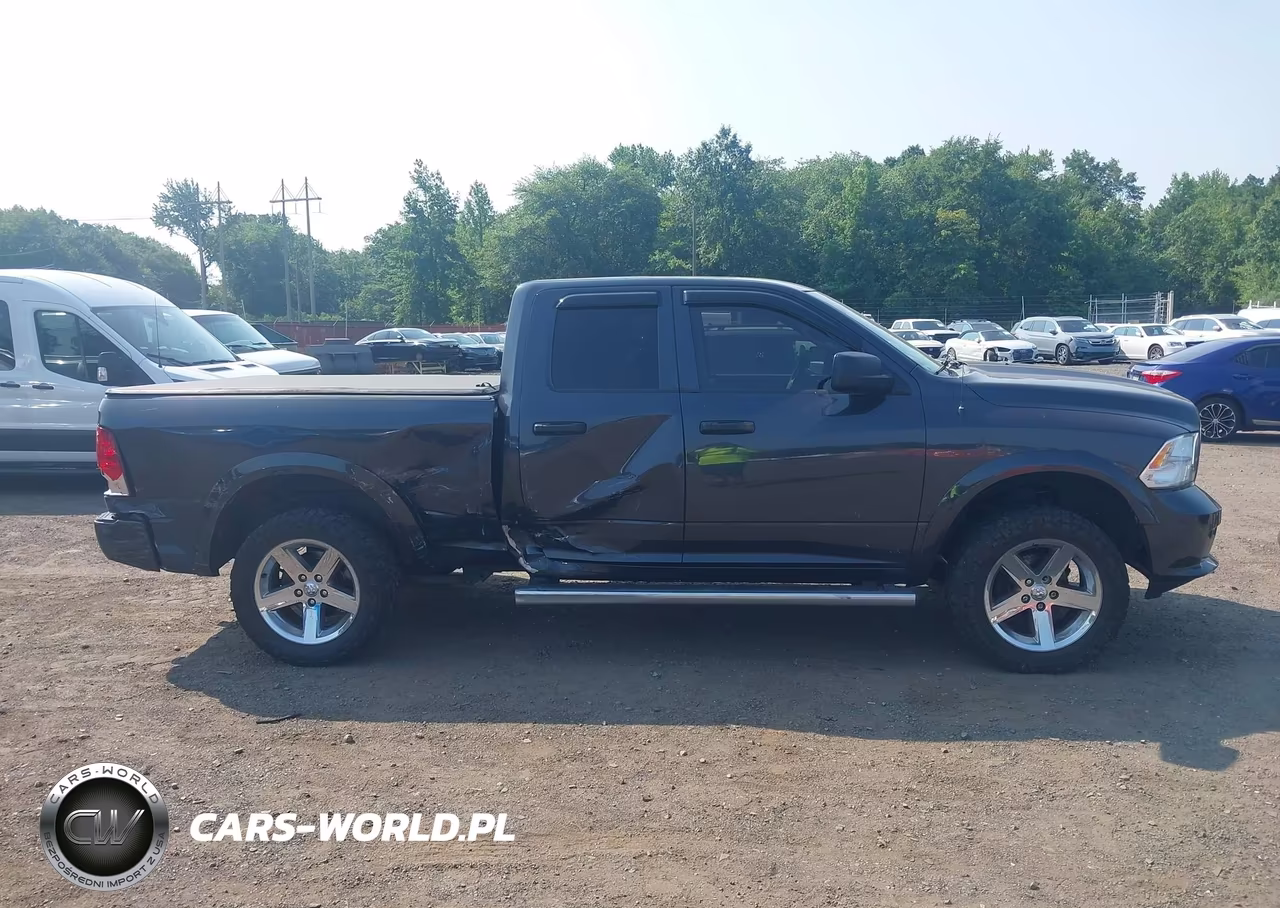 2017 Ram 1500 Express 4X4 6'4 Box VIN:1C6RR7FT1HS654410 - 13