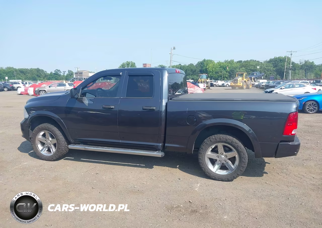 2017 Ram 1500 Express 4X4 6'4 Box VIN:1C6RR7FT1HS654410 - 14