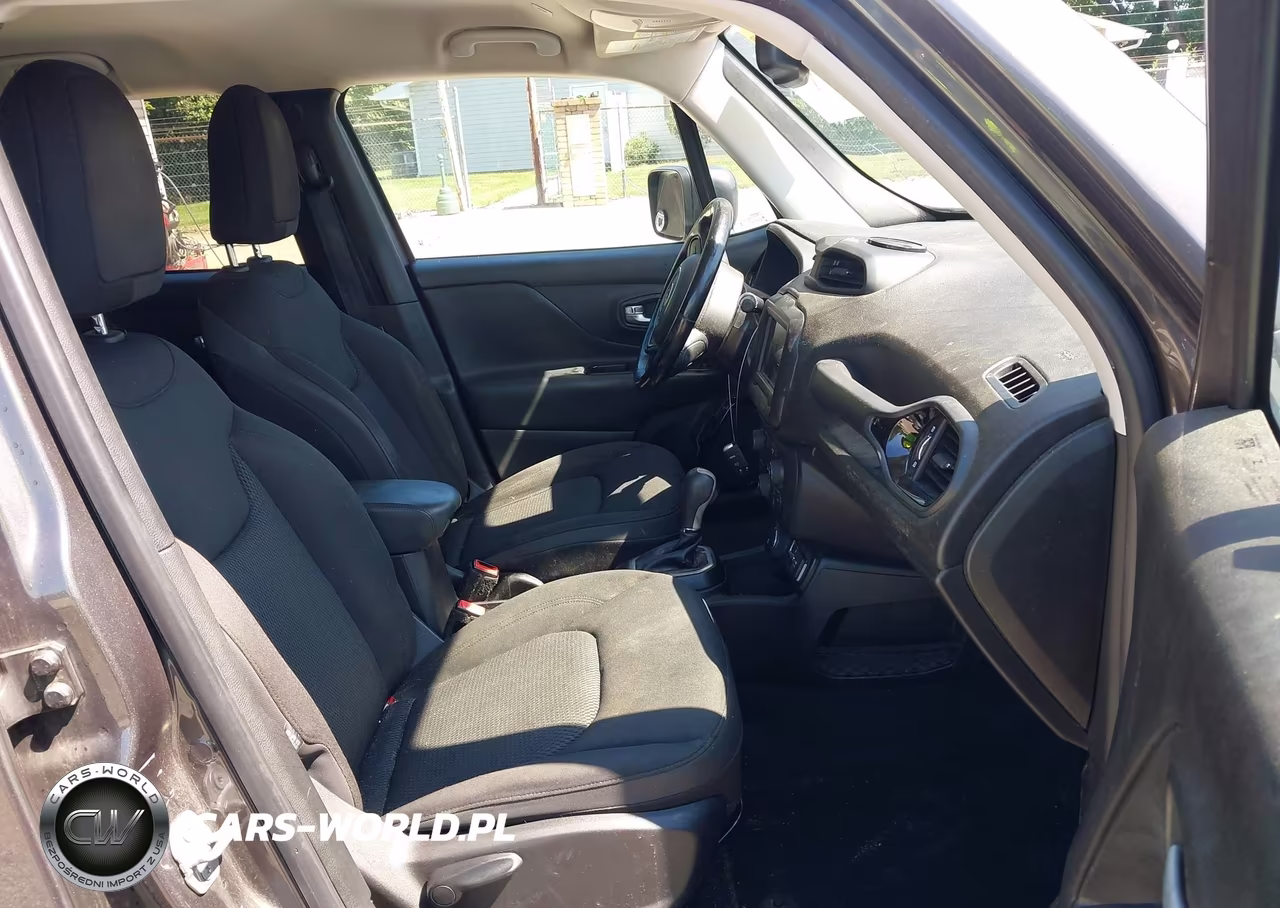 2018 Jeep Renegade Altitude 4X4 VIN:ZACCJBBB2JPH02420 - 5