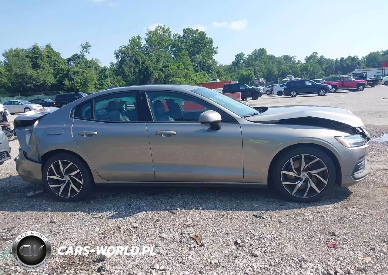 2019 Volvo S60 T6 Momentum VIN:7JRA22TKXKG014443 - 14