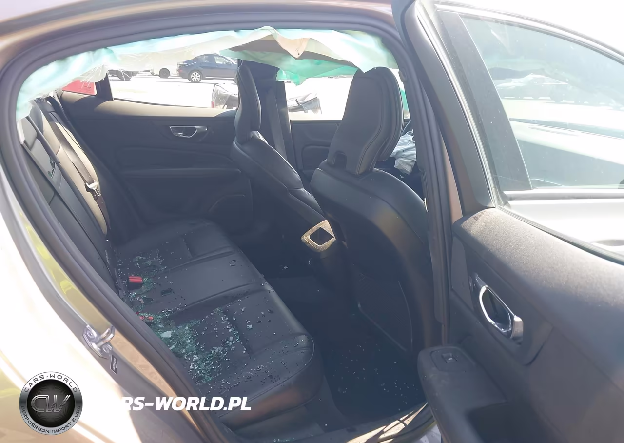 2019 Volvo S60 T6 Momentum VIN:7JRA22TKXKG014443 - 8