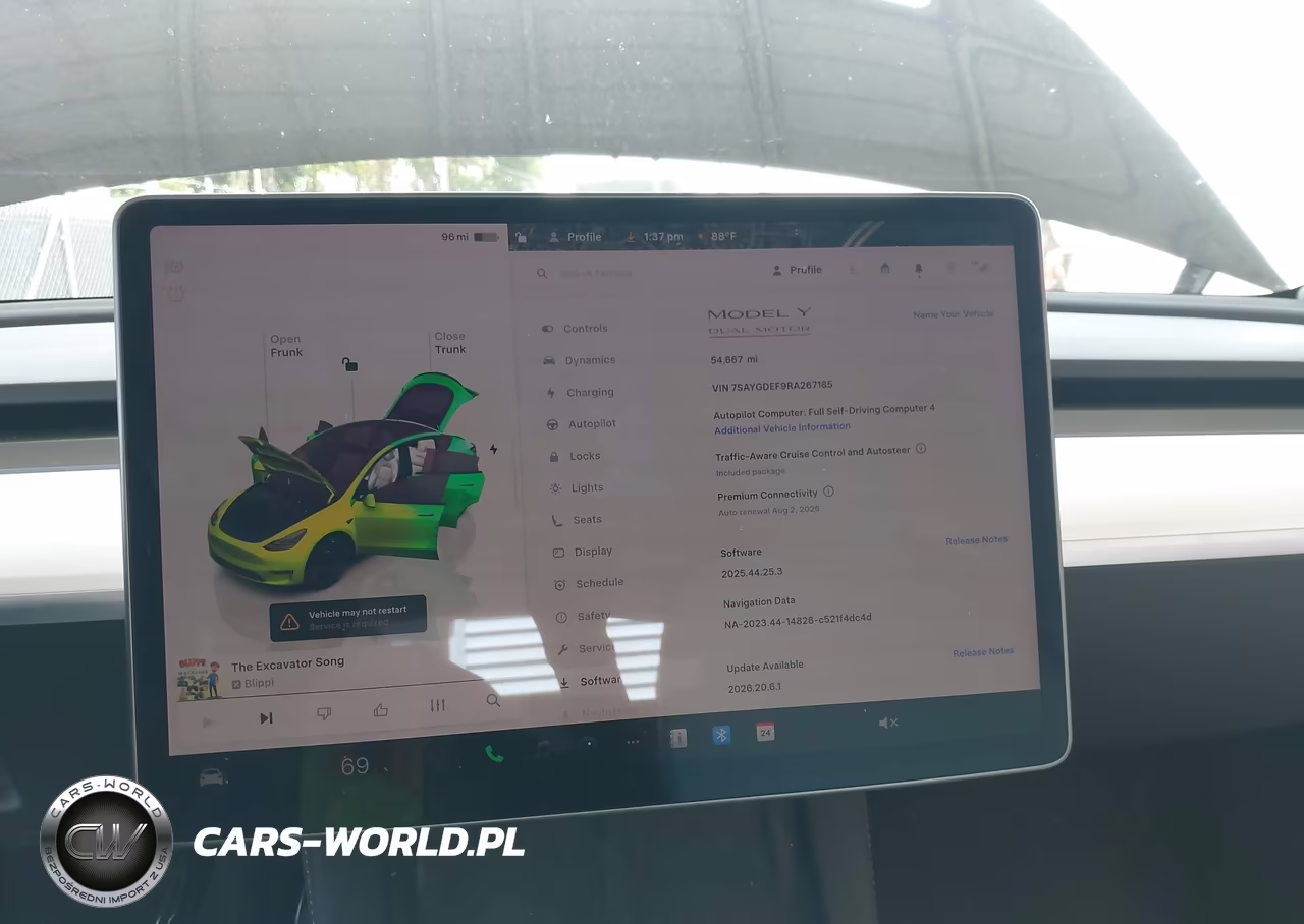 2024 Tesla Model Y Performance Dual Motor All-Wheel Drive VIN:7SAYGDEF9RA267185 - 7