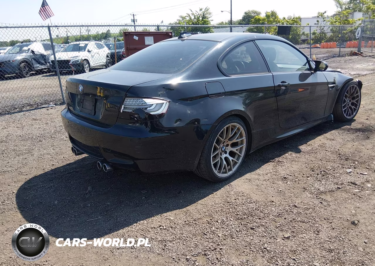 2011 BMW M3 VIN:WBSKG9C59BE796925 - 4