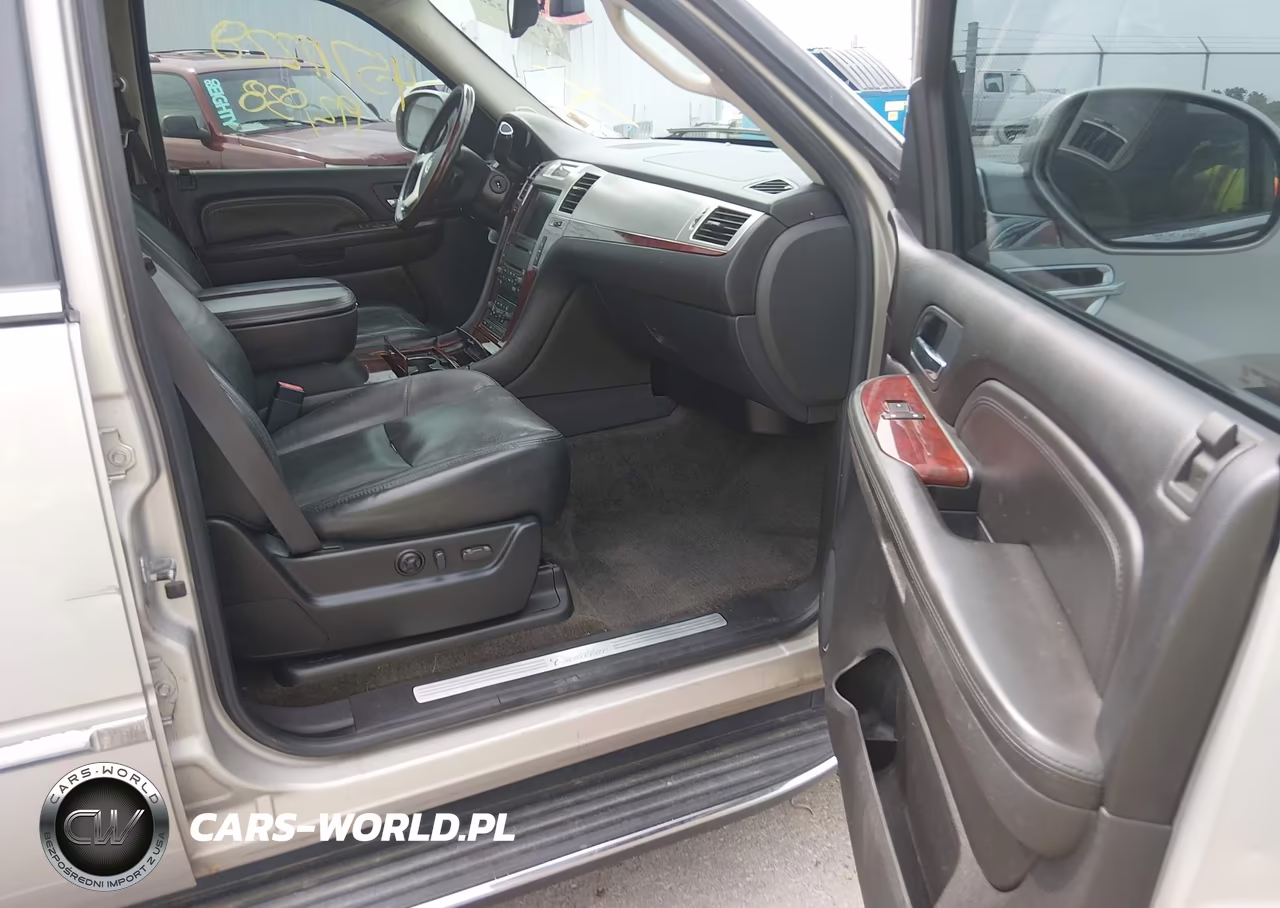 2007 Cadillac Escalade VIN:1GYFK63897R250989 - 5
