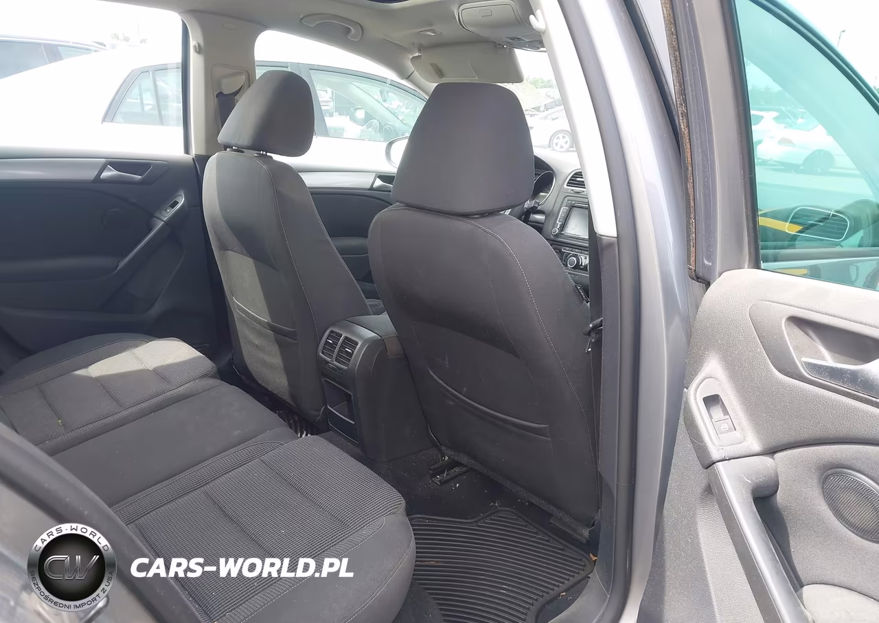 2012 Volkswagen Golf 2.5L 4-Door VIN:WVWDB7AJ7CW249845 - 8