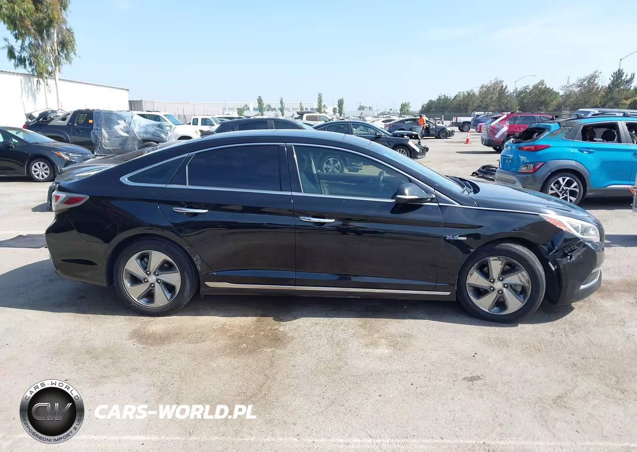 2016 Hyundai Sonata Hybrid Limited VIN:KMHE34L1XGA028185 - 13