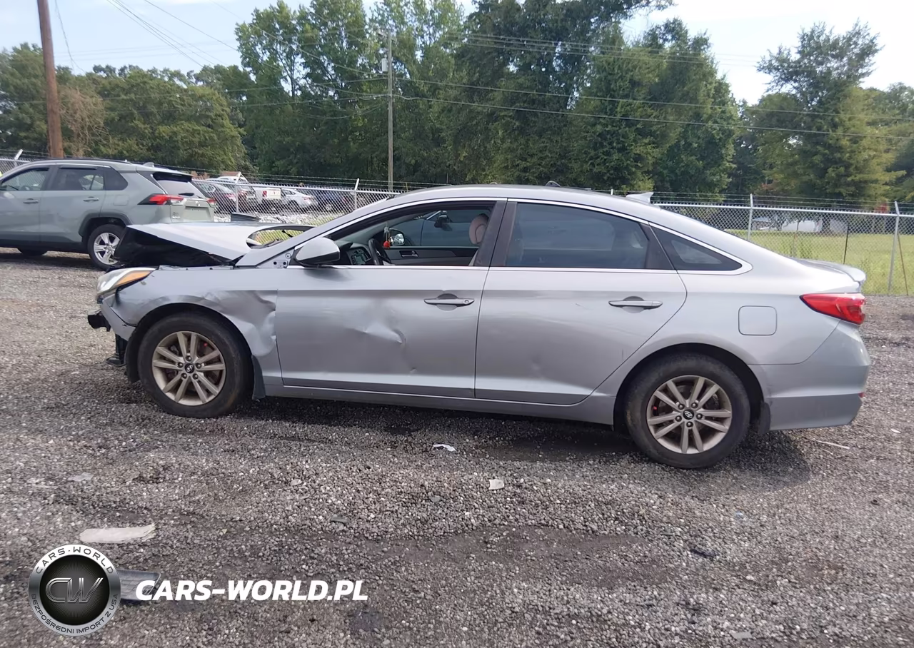 2015 Hyundai Sonata Se VIN:5NPE24AF4FH235345 - 15