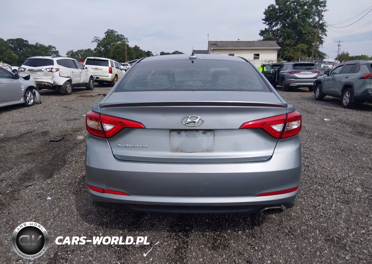 2015 Hyundai Sonata Se VIN:5NPE24AF4FH235345 - 17