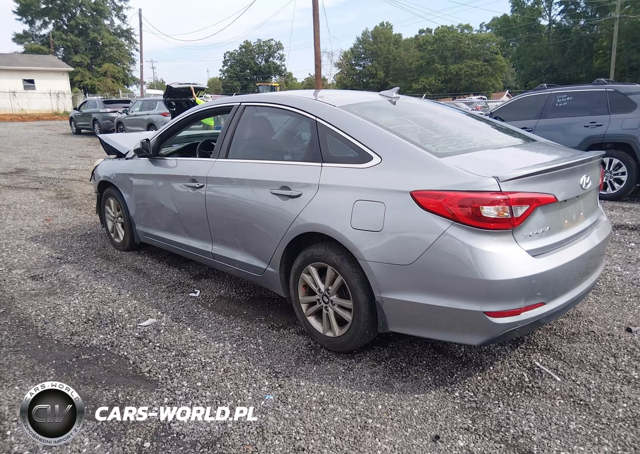 2015 Hyundai Sonata Se VIN:5NPE24AF4FH235345 - 3