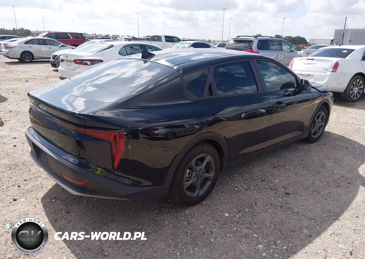 2025 Kia K4 Lxs VIN:3KPFT4DE9SE232055 - 4