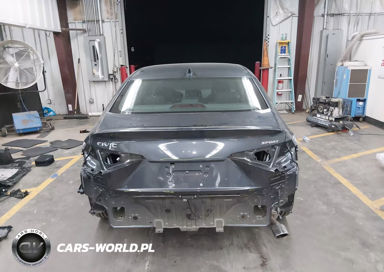2025 Honda Civic Sport VIN:2HGFE2F50SH588072 - 17