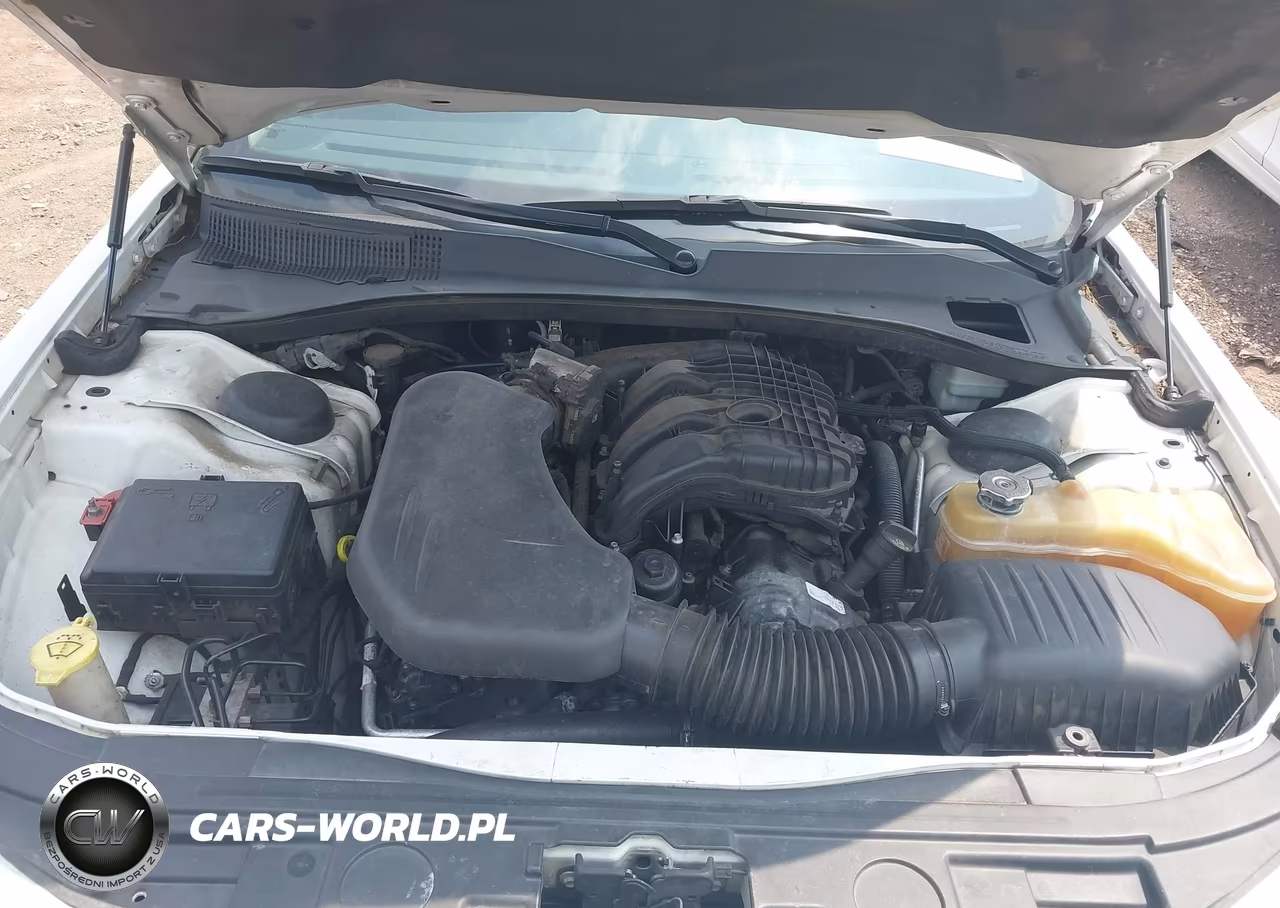2012 Chrysler 300 VIN:2C3CCAAG7CH138306 - 10