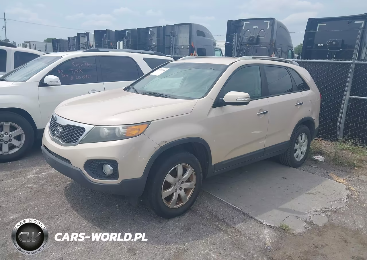 2011 Kia Sorento Lx VIN:5XYKT3A10BG103831 - 2